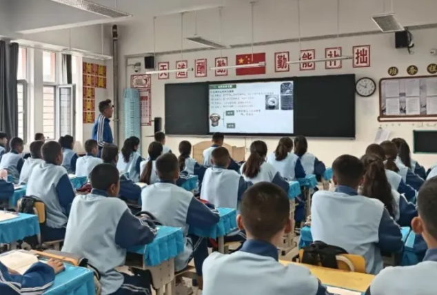 高水平校园职业安排“三组长”制围绕教育要害要素进行体系变革 高水平校园职业安排“三组长”制围绕教育要害要素进行体系变革